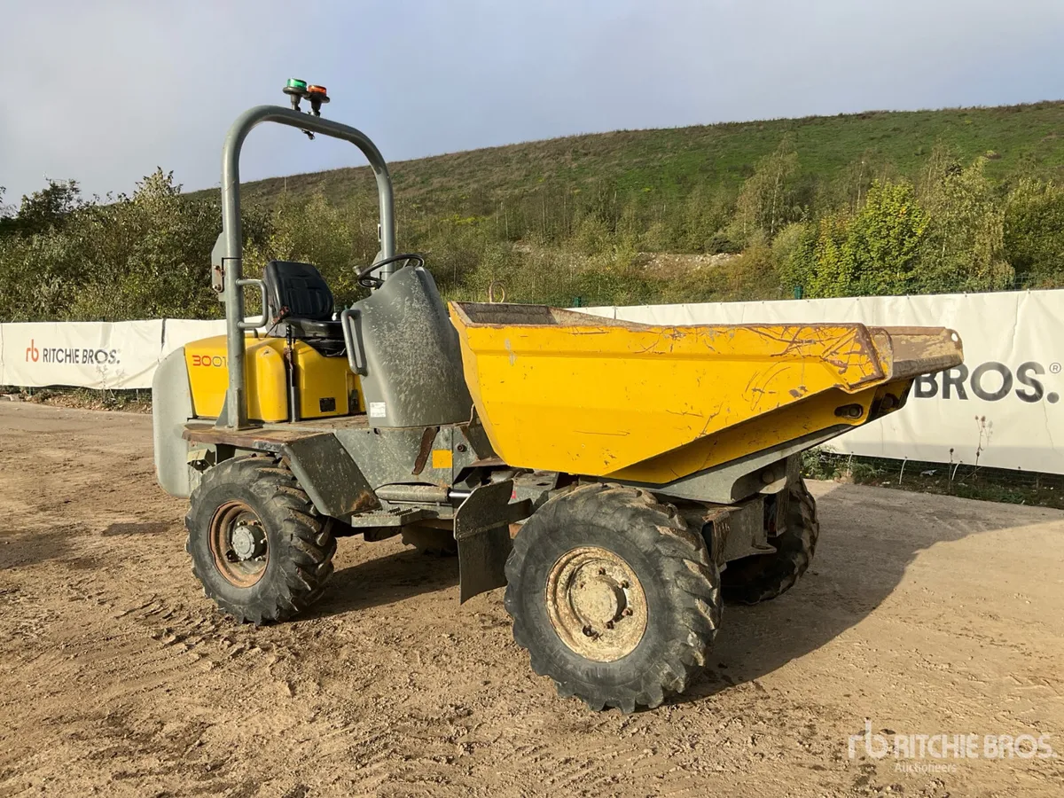 2013 Wacker Neuson 3001 3 ton 4x4 Swivel Dumper - Image 4