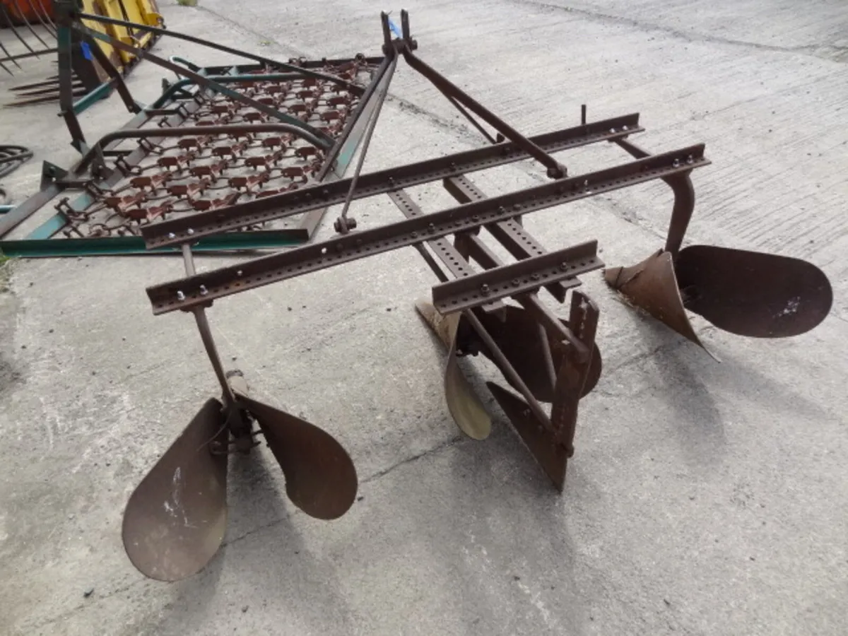 Massey Ferguson Drill Plough - Image 4