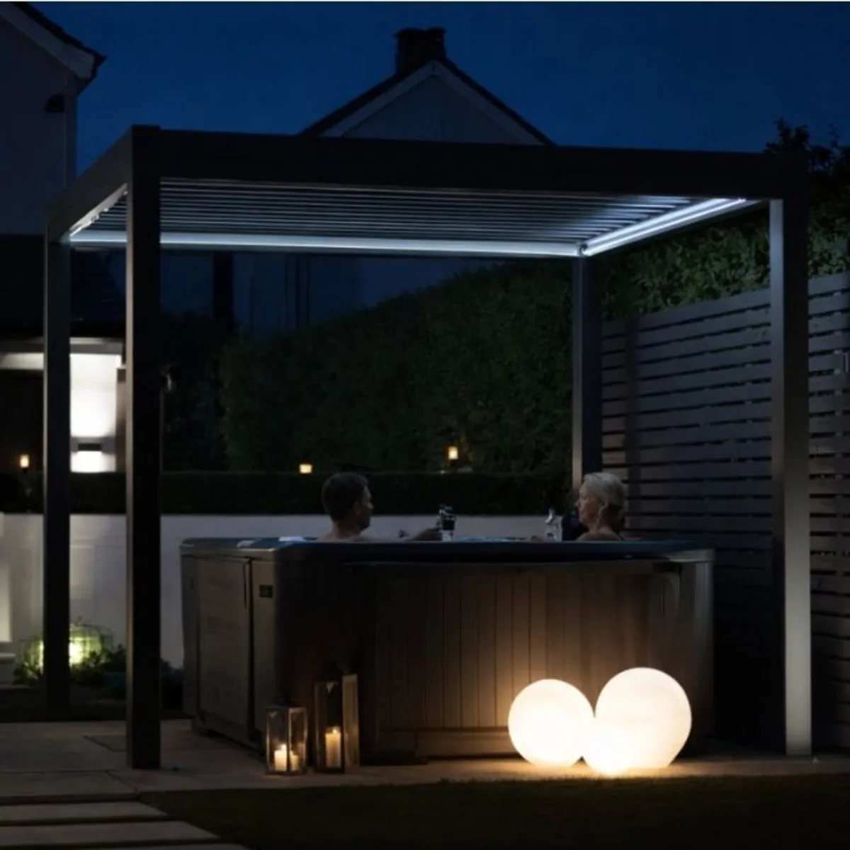 Hilton Plus Aluminium Metal LED Pergola in Graphit - Image 2