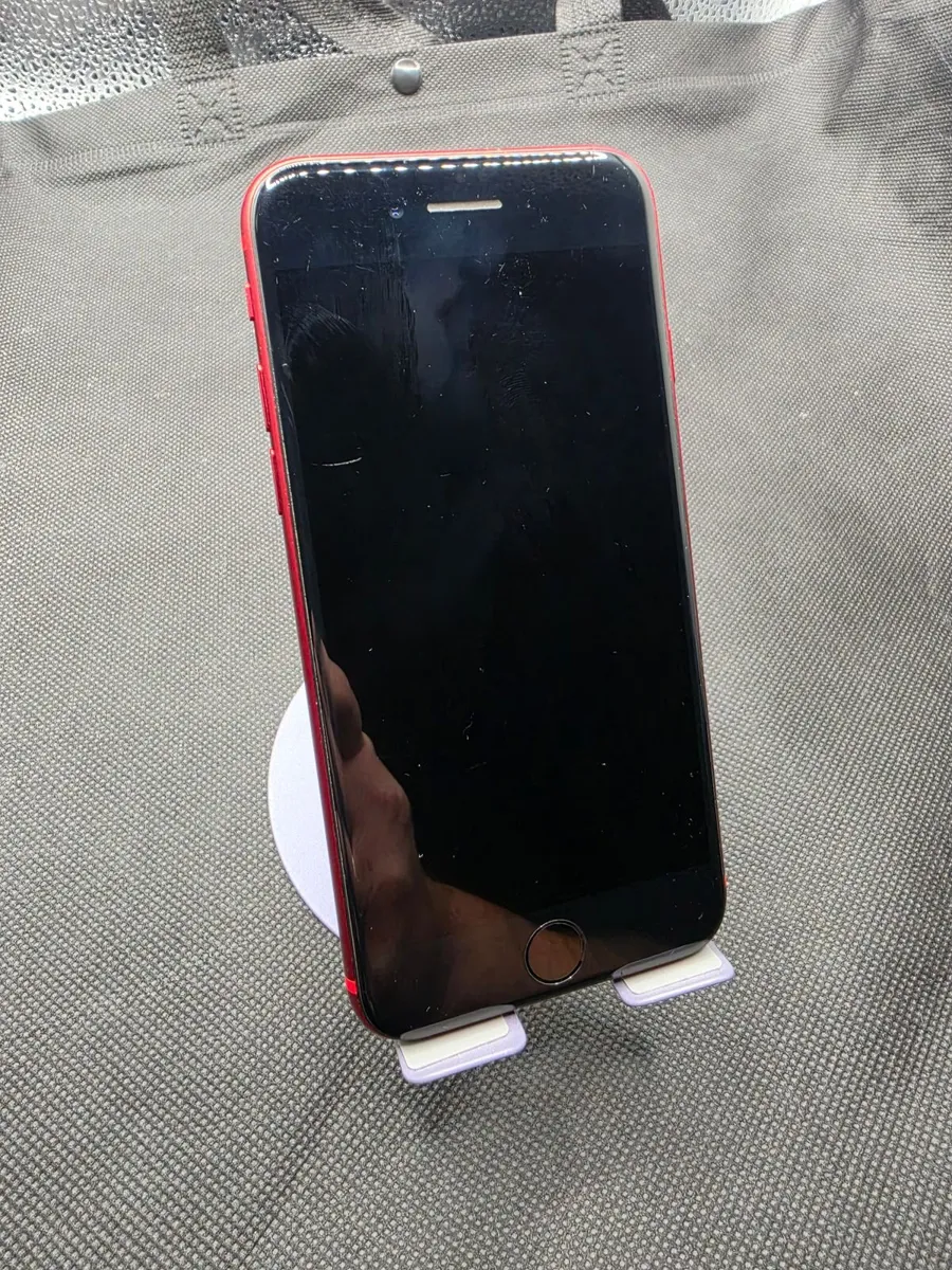 iPhone SE 2nd Gen 256GB unlocked - Image 2