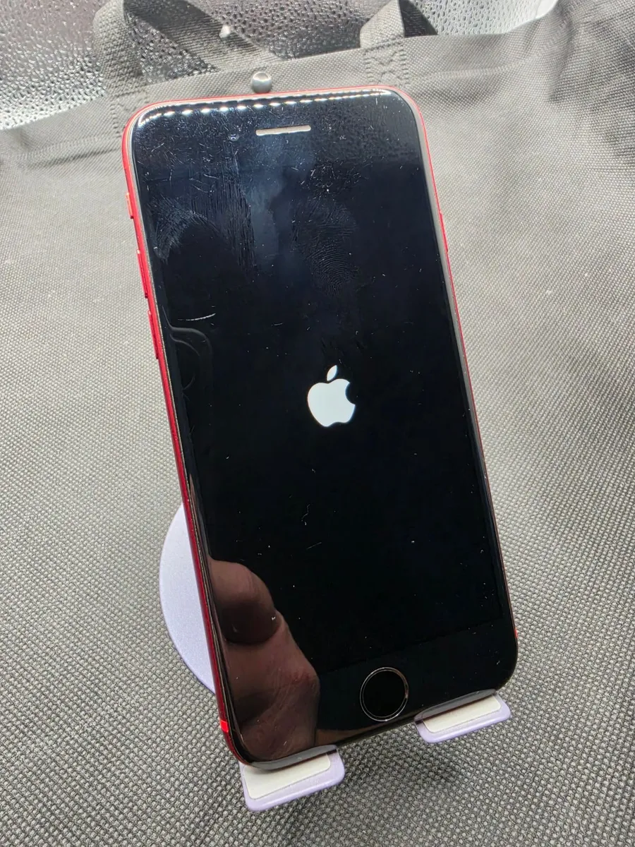 iPhone SE 2nd Gen 256GB unlocked - Image 4