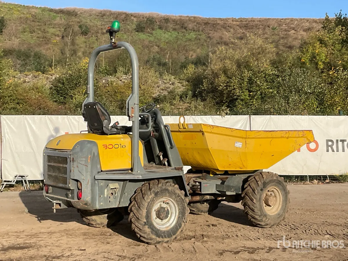 2014 Wacker Neuson 3001 3 ton 4x4 Swivel Dumper - Image 3