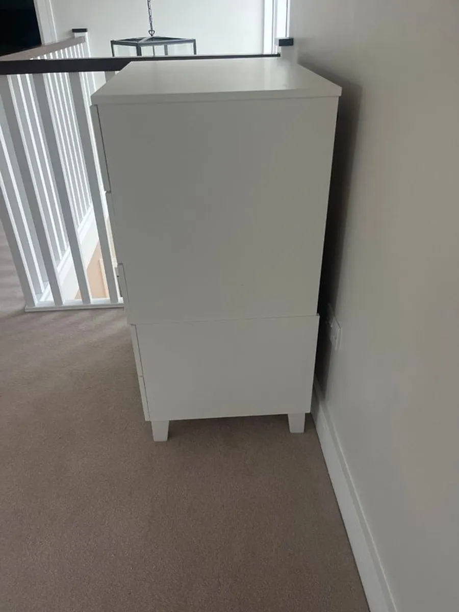 Free chest of Drawers - Image 2