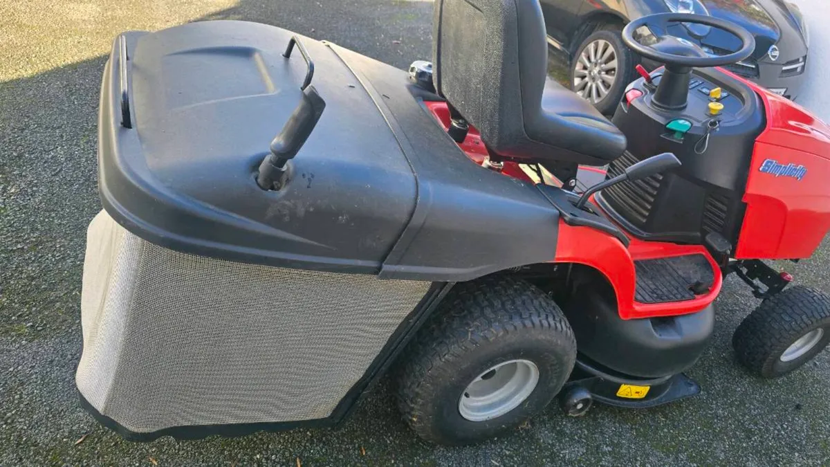 20hp Simplicity twin cut - Image 4