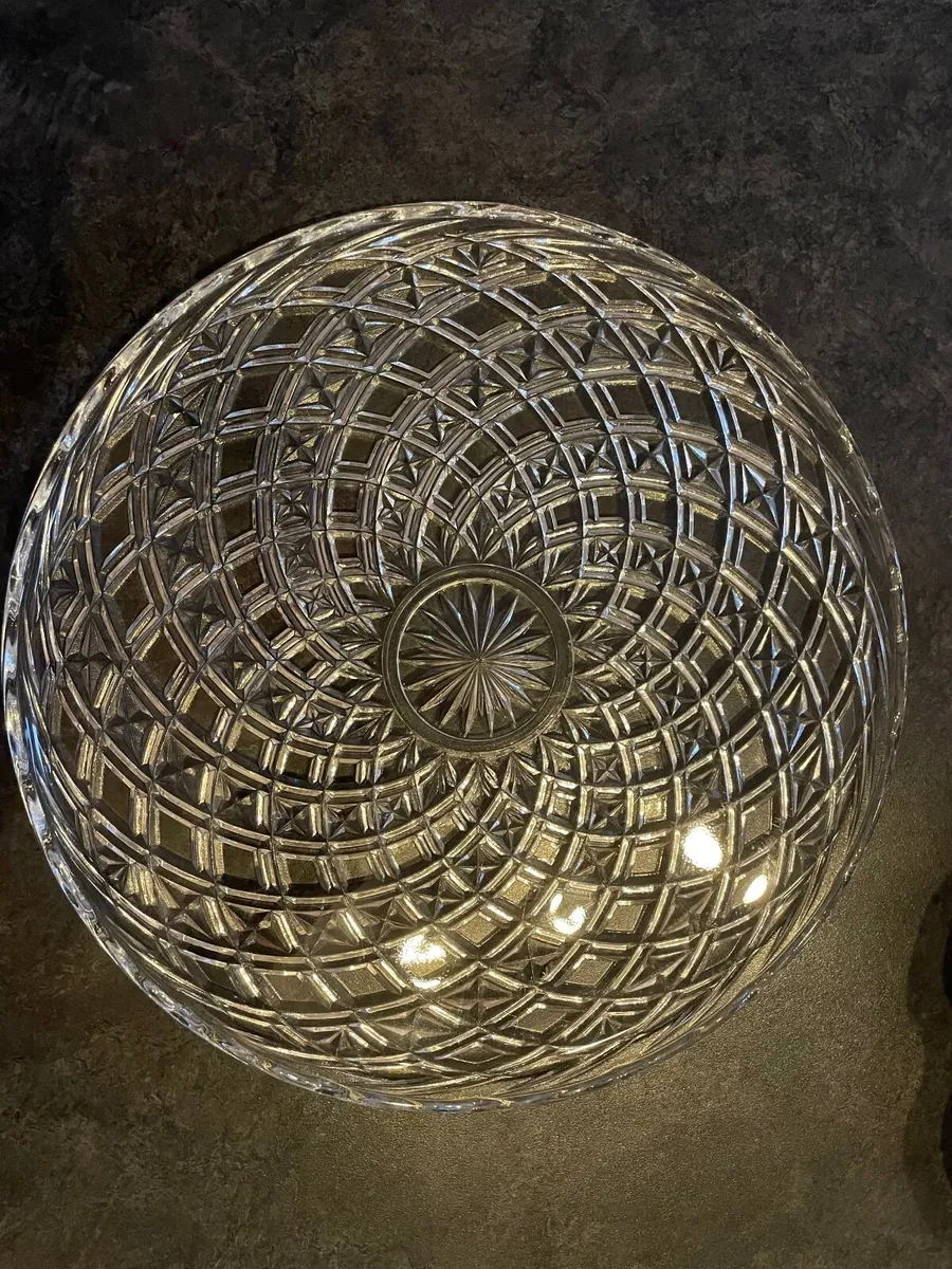 Decorative glass plate & small bowl - Image 1