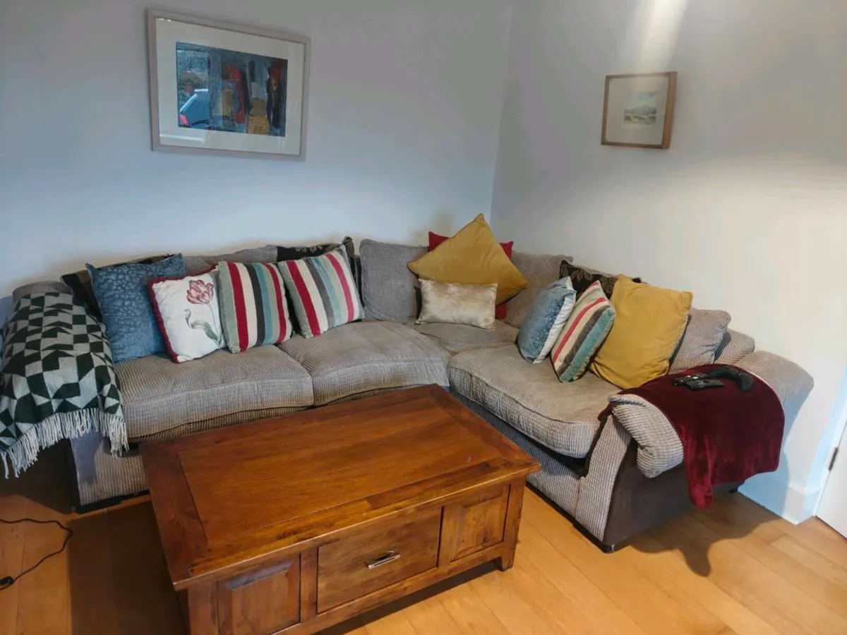L couch and coffee table - Image 1