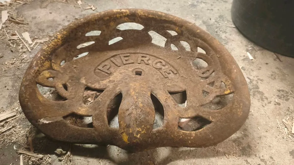 Pierce Wexford cast iron seat - Image 2