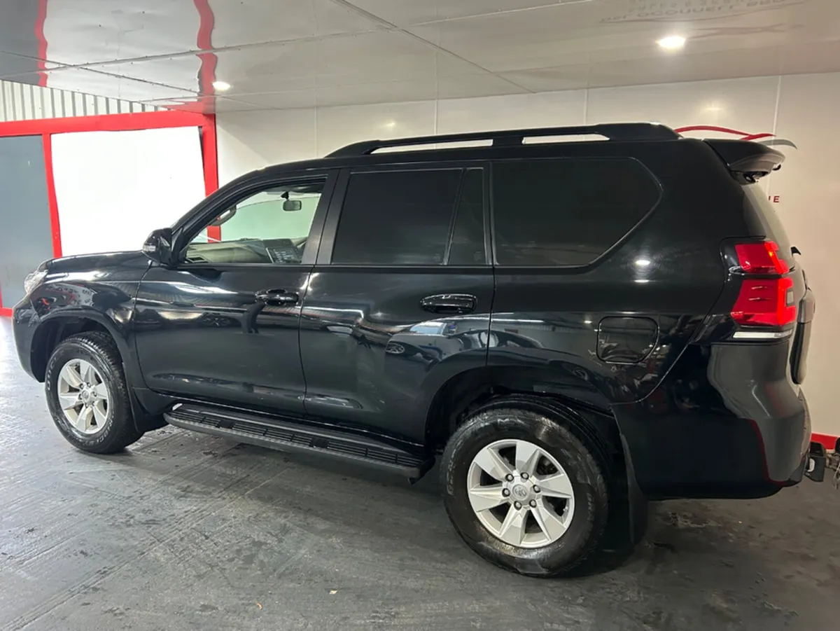Toyota Land Cruiser LAND CRUISER LWB COMMERCIAL AU - Image 4