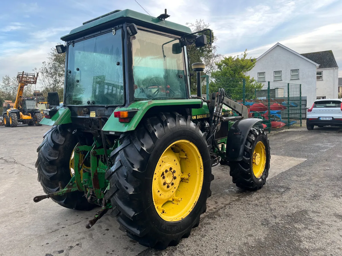 John Deere 3850 - Image 3