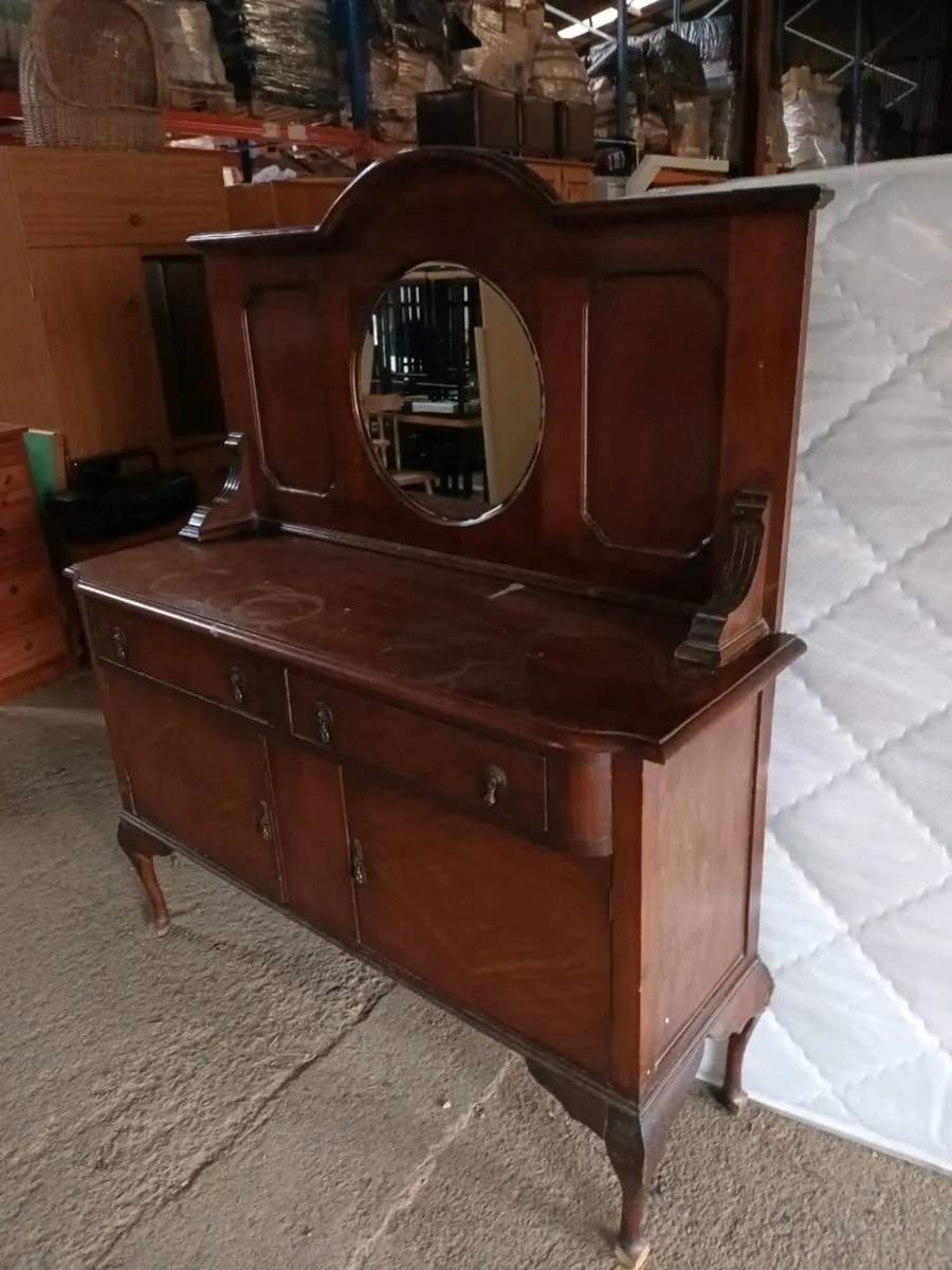 Sideboard - Image 3