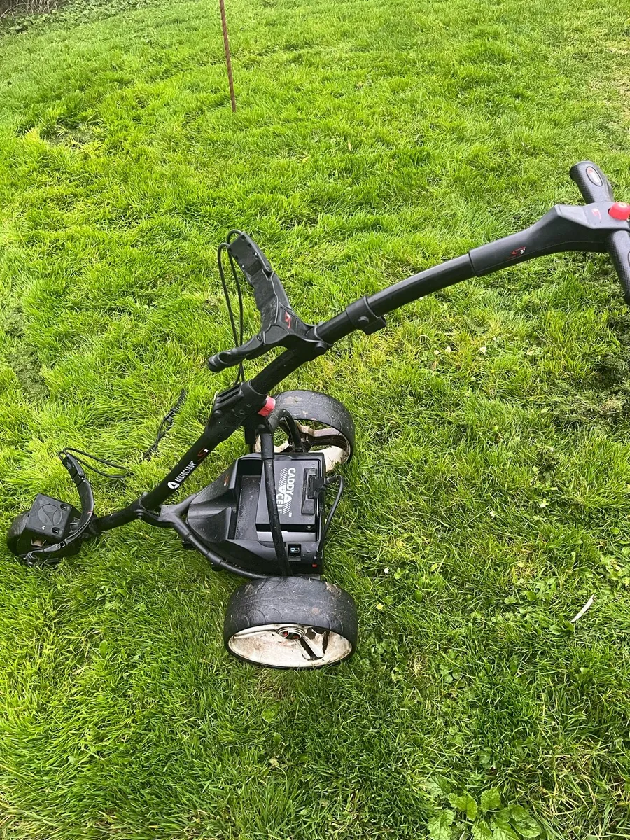 Golf bag and motocaddy - Image 4
