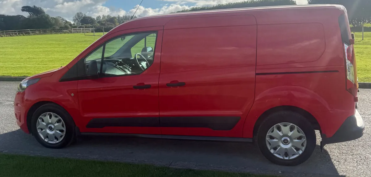 Ford Transit Trend 2017 DOE 03/27 - Image 3