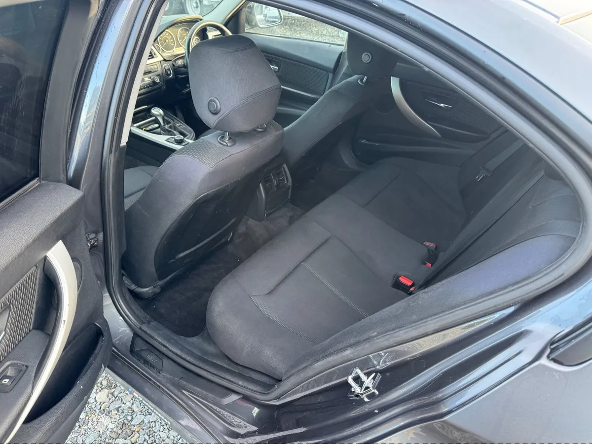 BMW 320d - Image 3
