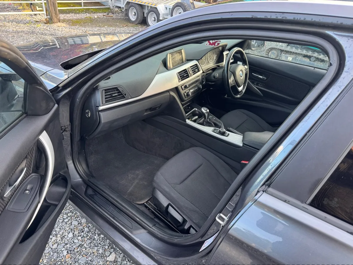 BMW 320d - Image 4