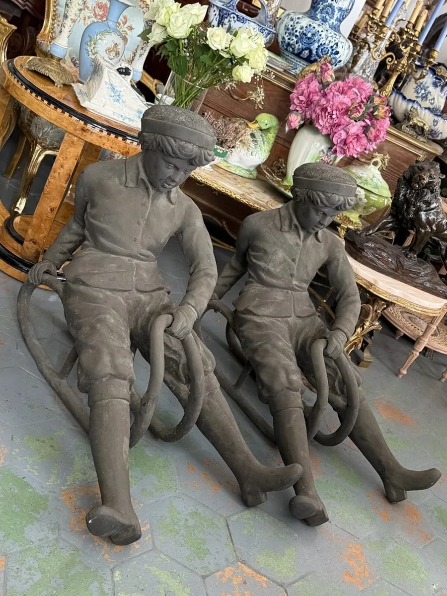 Bronze statues - Image 4