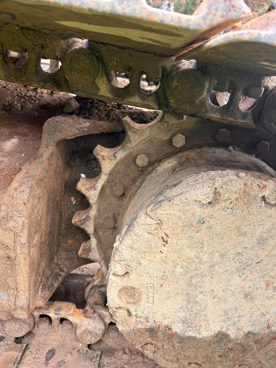 2017 Hitachi 130-6 - Image 3