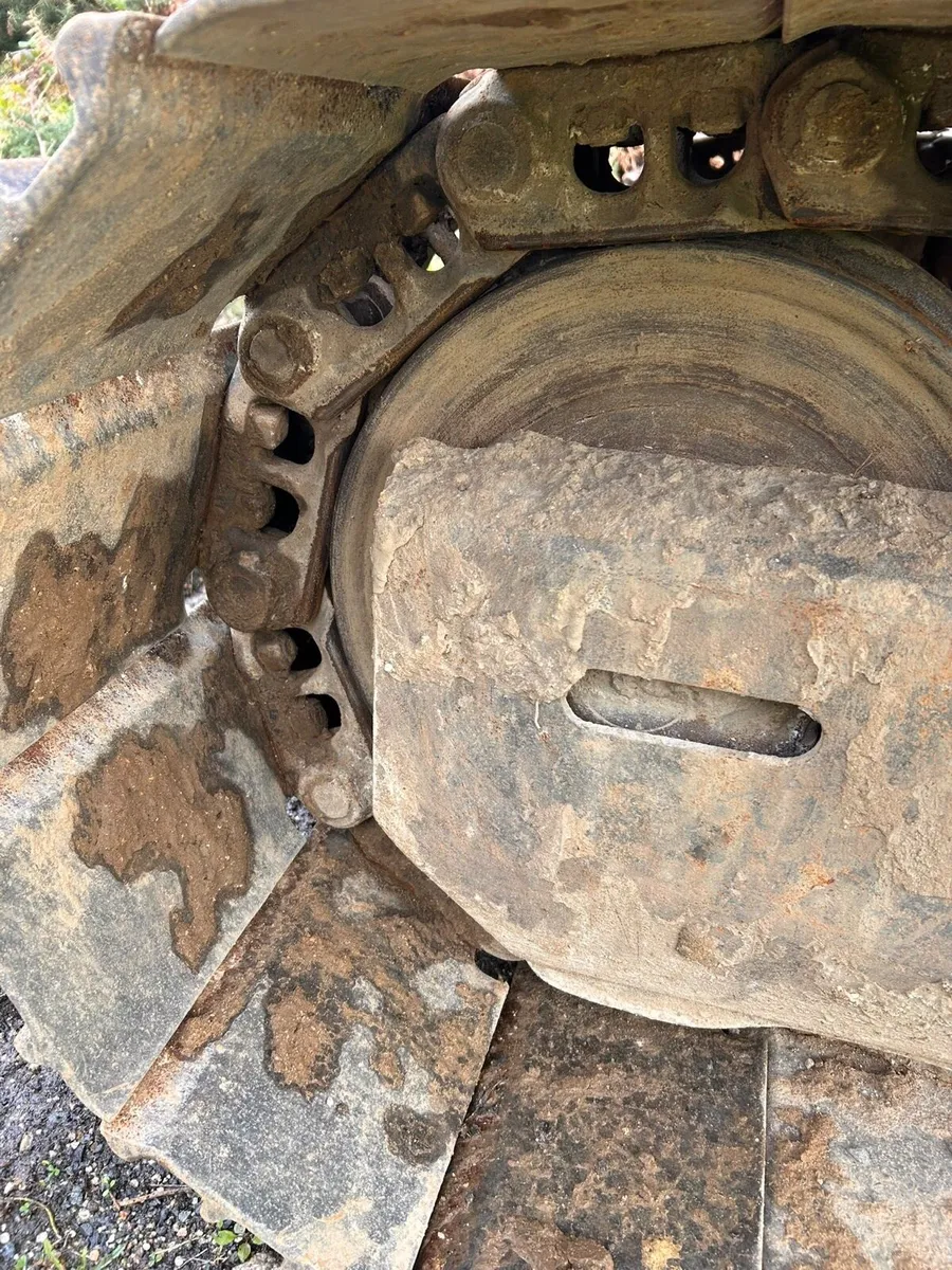 2017 Hitachi 130-6 - Image 4