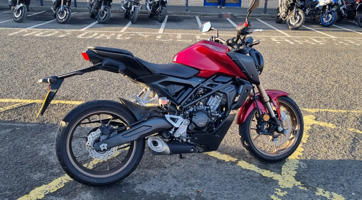 Honda CB125R - Image 2