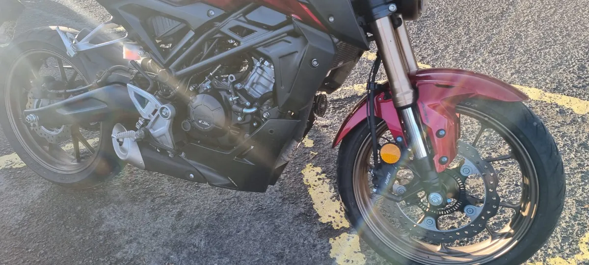Honda CB125R - Image 3