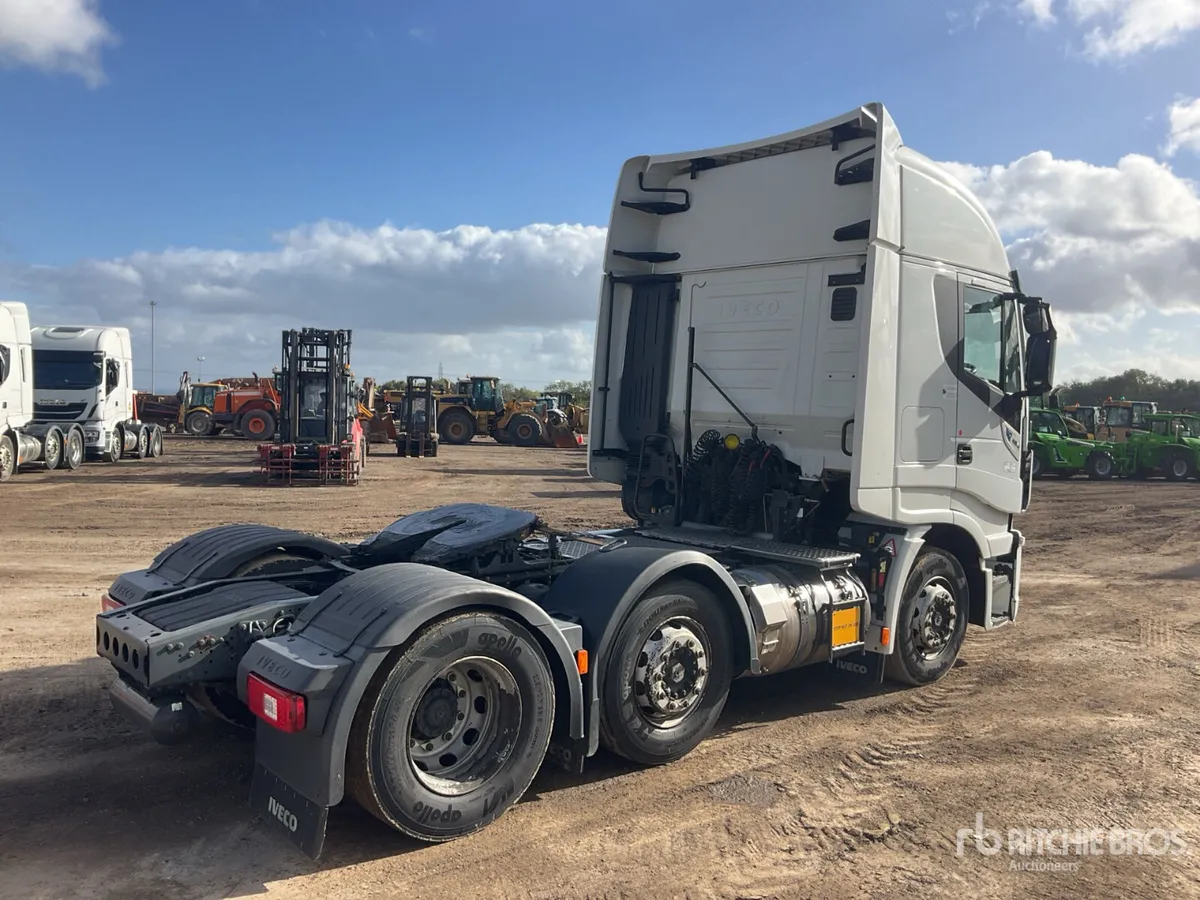 Iveco Stralis 460 LNG 6x2 Sleeper Truck Tractor - Image 3