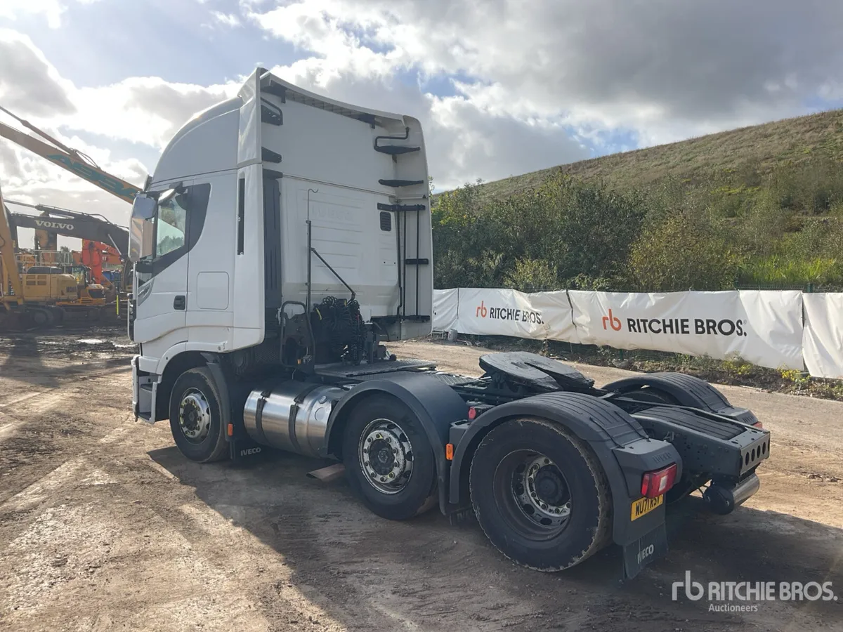 Iveco Stralis 460 LNG 6x2 Sleeper Truck Tractor - Image 2