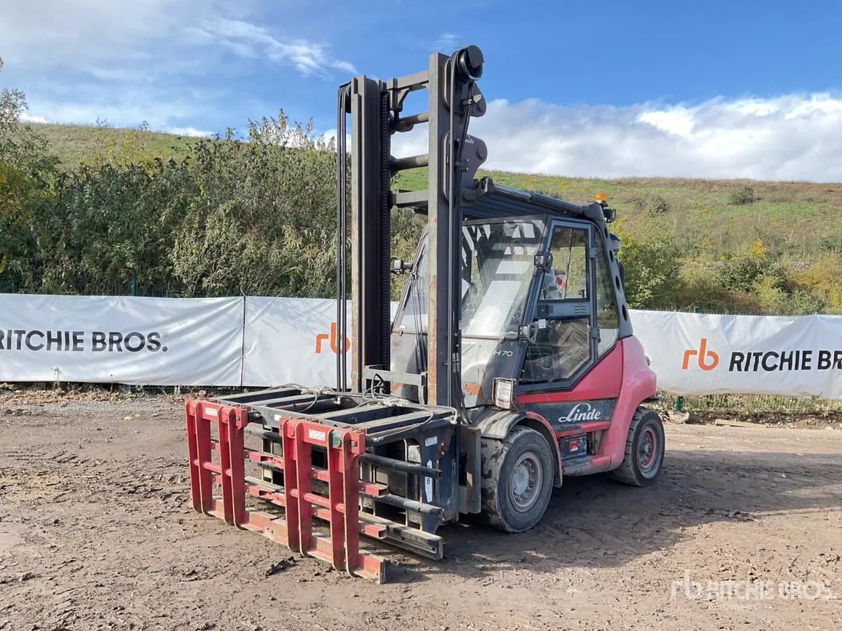 2015 Linde H70D-02 7000 kg Forklift - Image 2