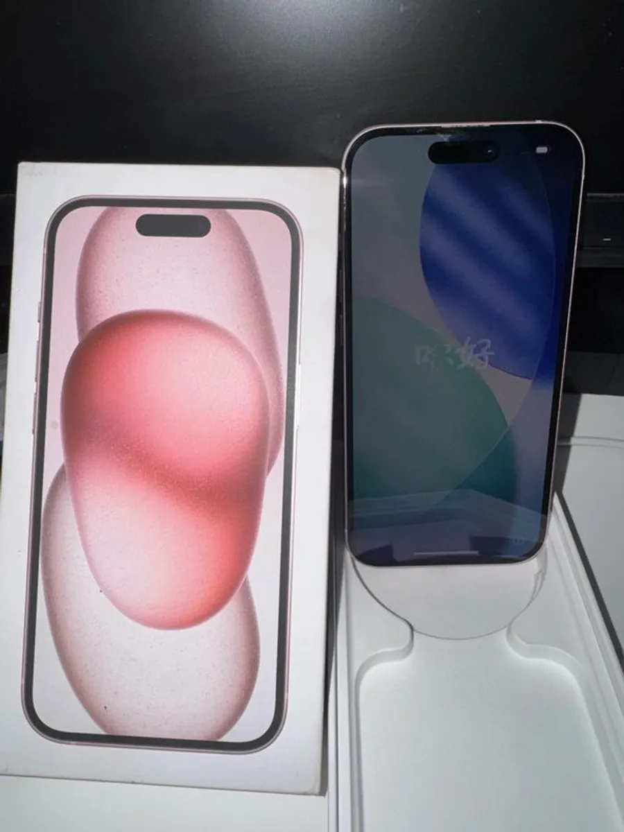 iPhone 15 128GB Pink - Image 4