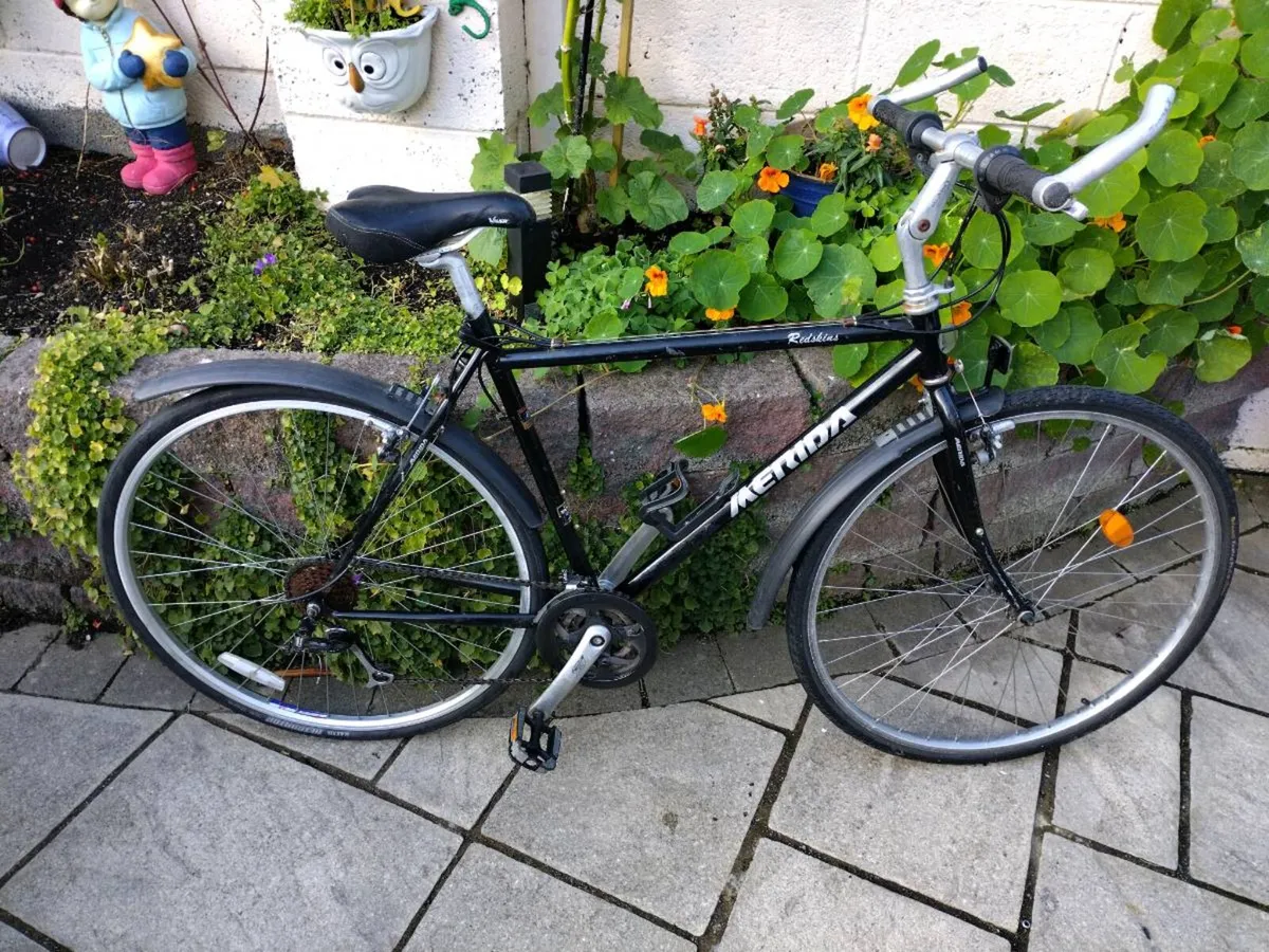 Road bike - Image 1