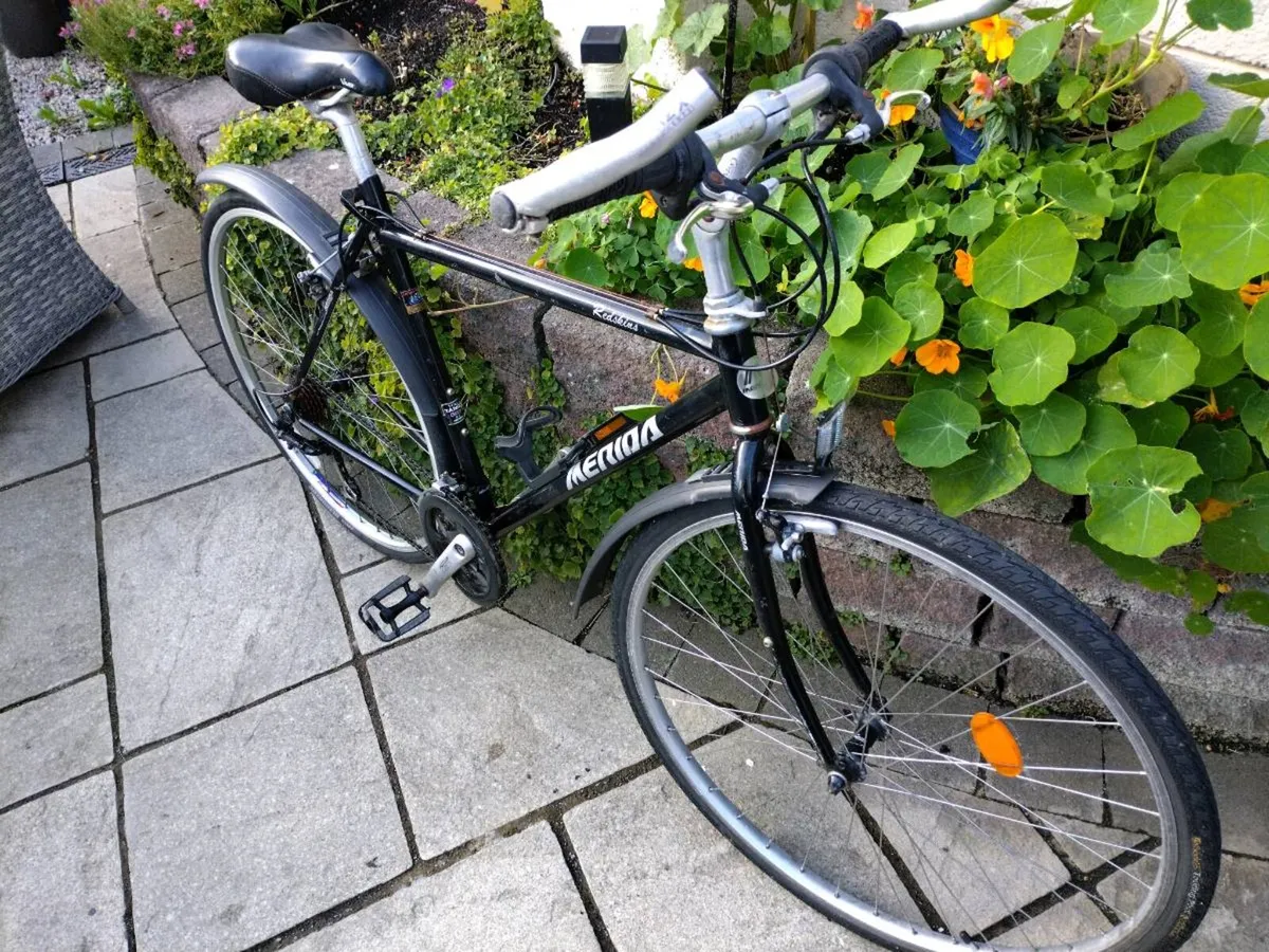 Road bike - Image 2