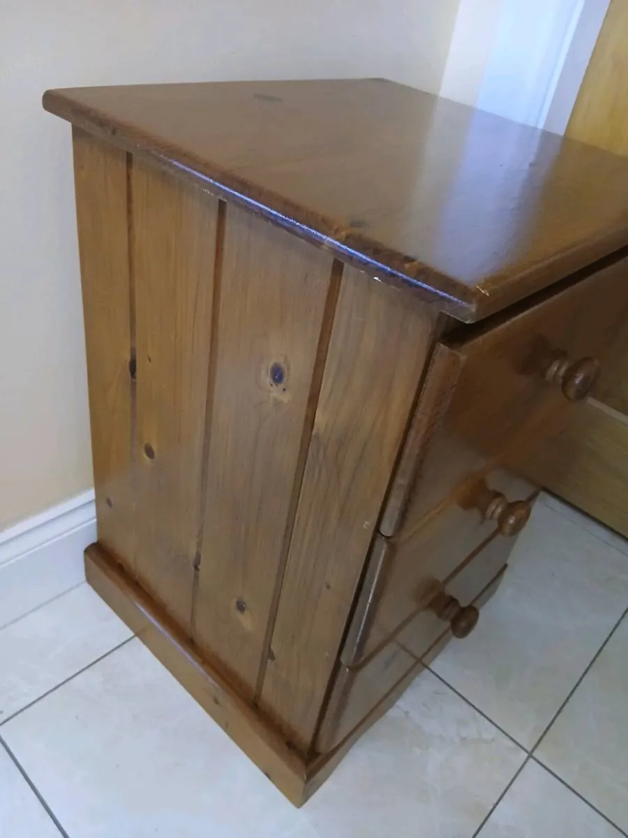 Locker / Side Table / Storage unit - Image 2