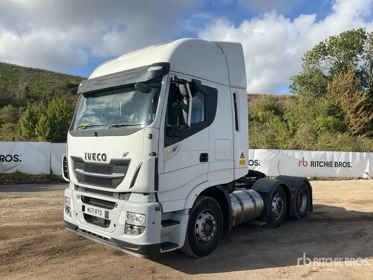 Iveco Stralis 460 LNG 6x2 Sleeper Truck Tractor - Image 1
