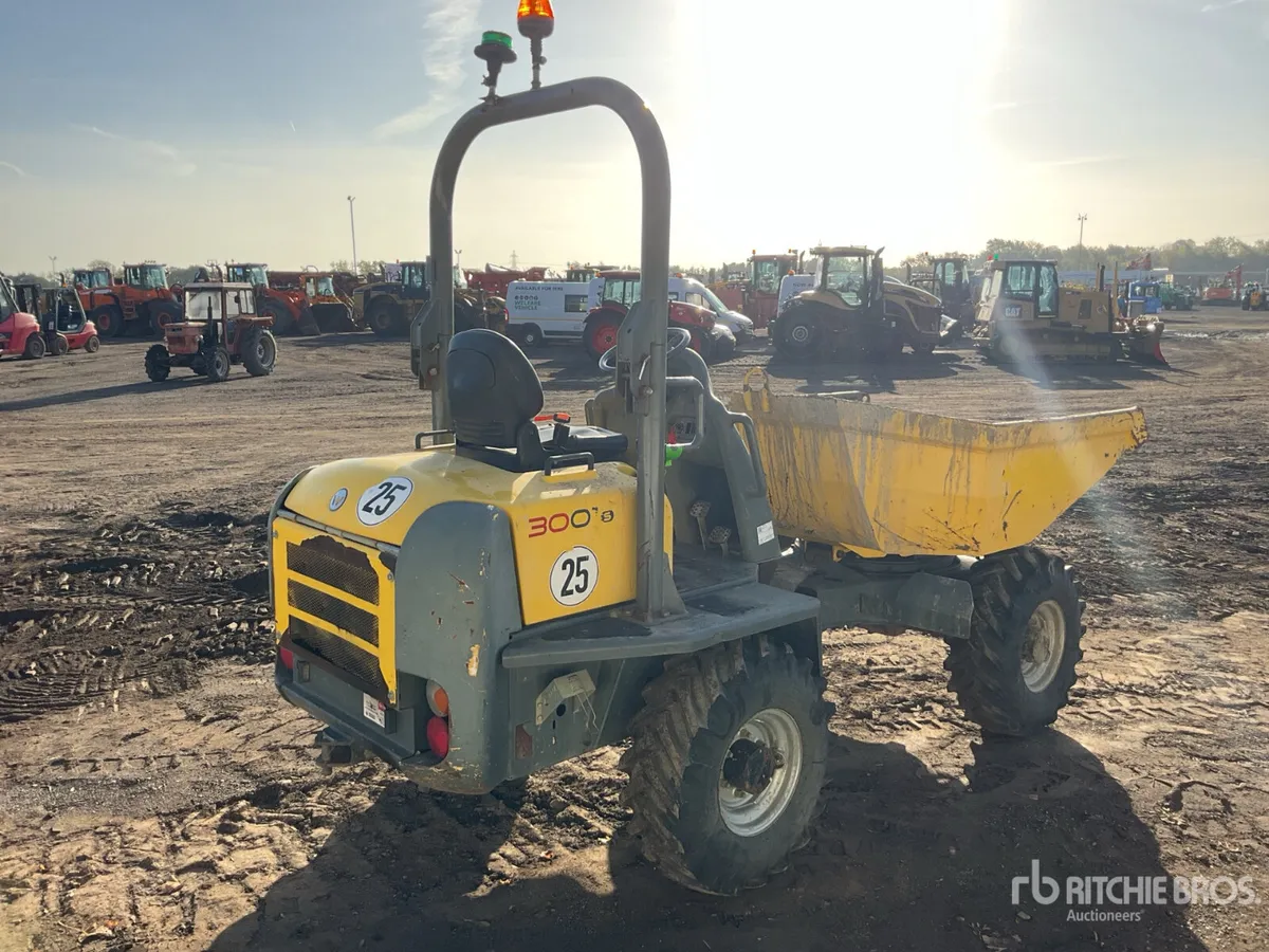 2015 Wacker Neuson 3001 3 ton 4x4 Swivel Dumper - Image 3