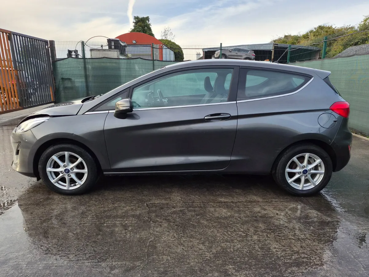 2018 Ford Fiesta  Zetec 1.1 Petrol - Image 2