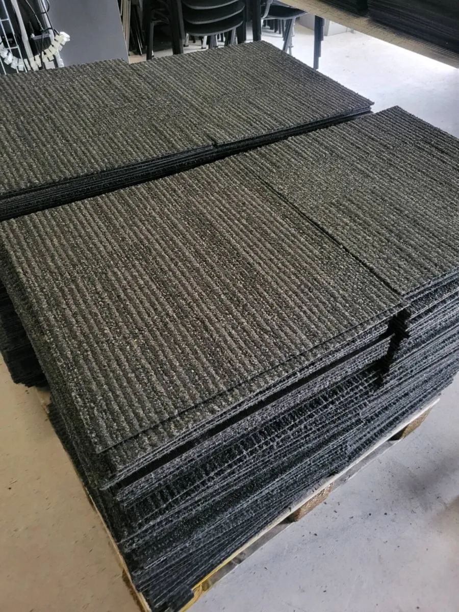 High Quality Interface Carpet Tiles. Mint Cond. - Image 1