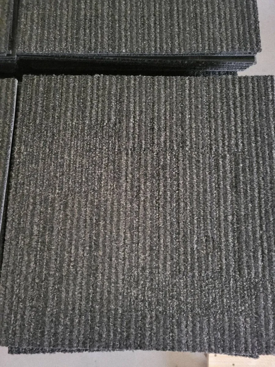 High Quality Interface Carpet Tiles. Mint Cond. - Image 3