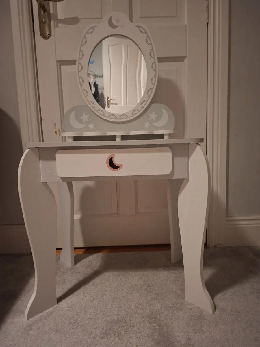 Childrens vanity unit - Image 1