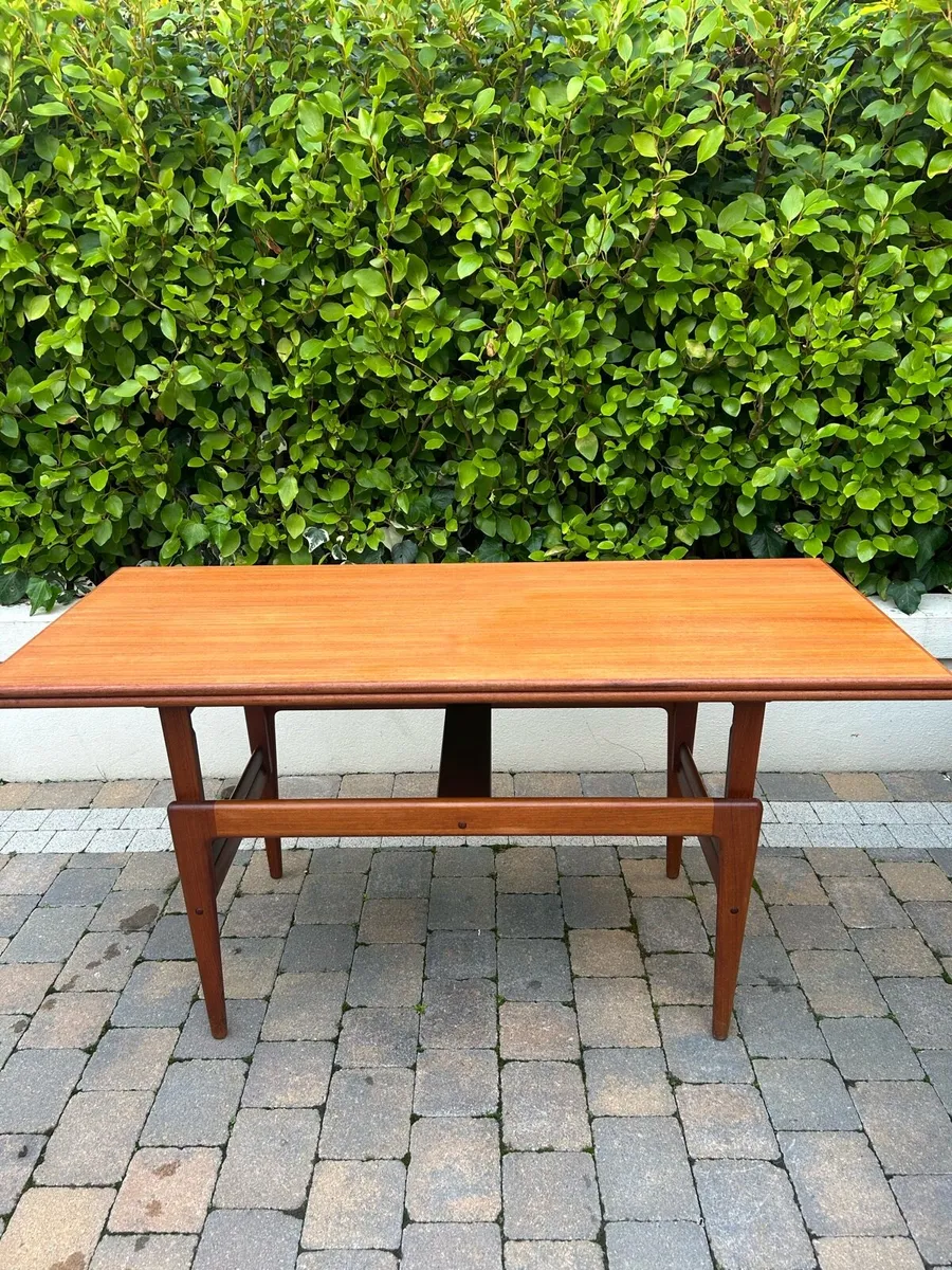 Kris Kristiansen Elevator coffee / dining table - Image 3