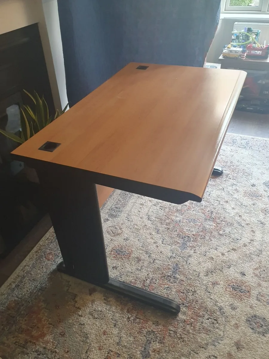 Office/Study desk - Image 3