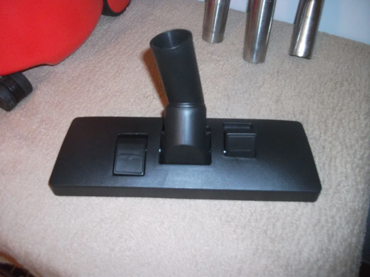 Henry Hoover - Image 4