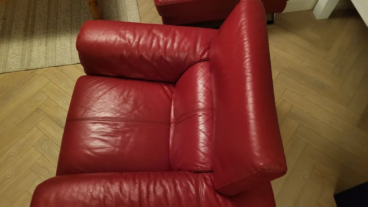 Corner leather sofa with armchair - Image 4
