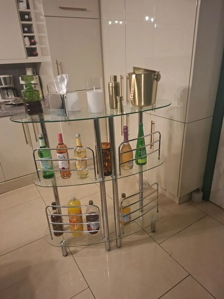 Bar Chrome And Glass - Image 1