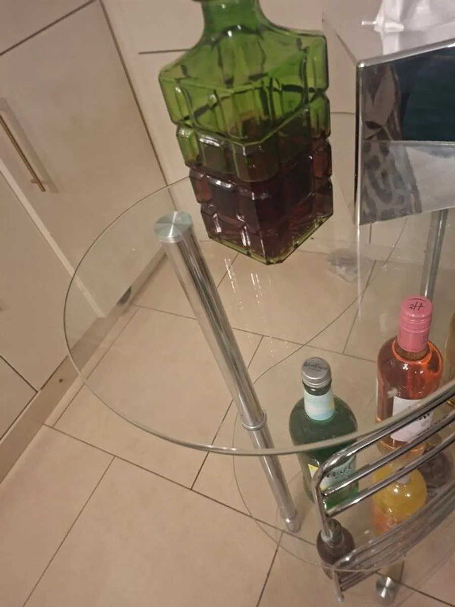 Bar Chrome And Glass - Image 2