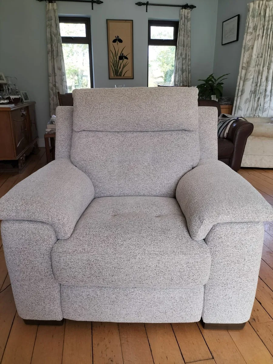 Reclining couch and chair - Image 3