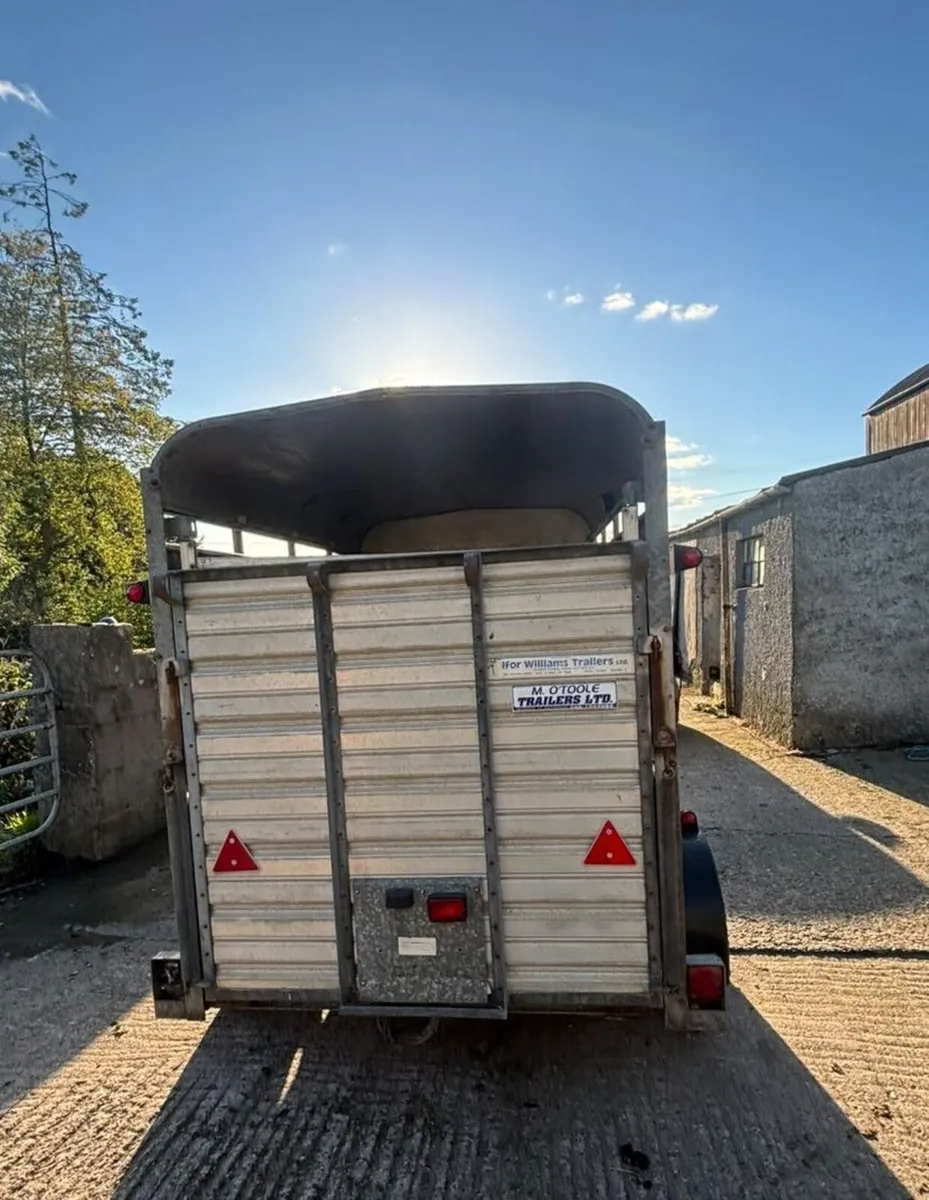 Cattle trailer - Image 1