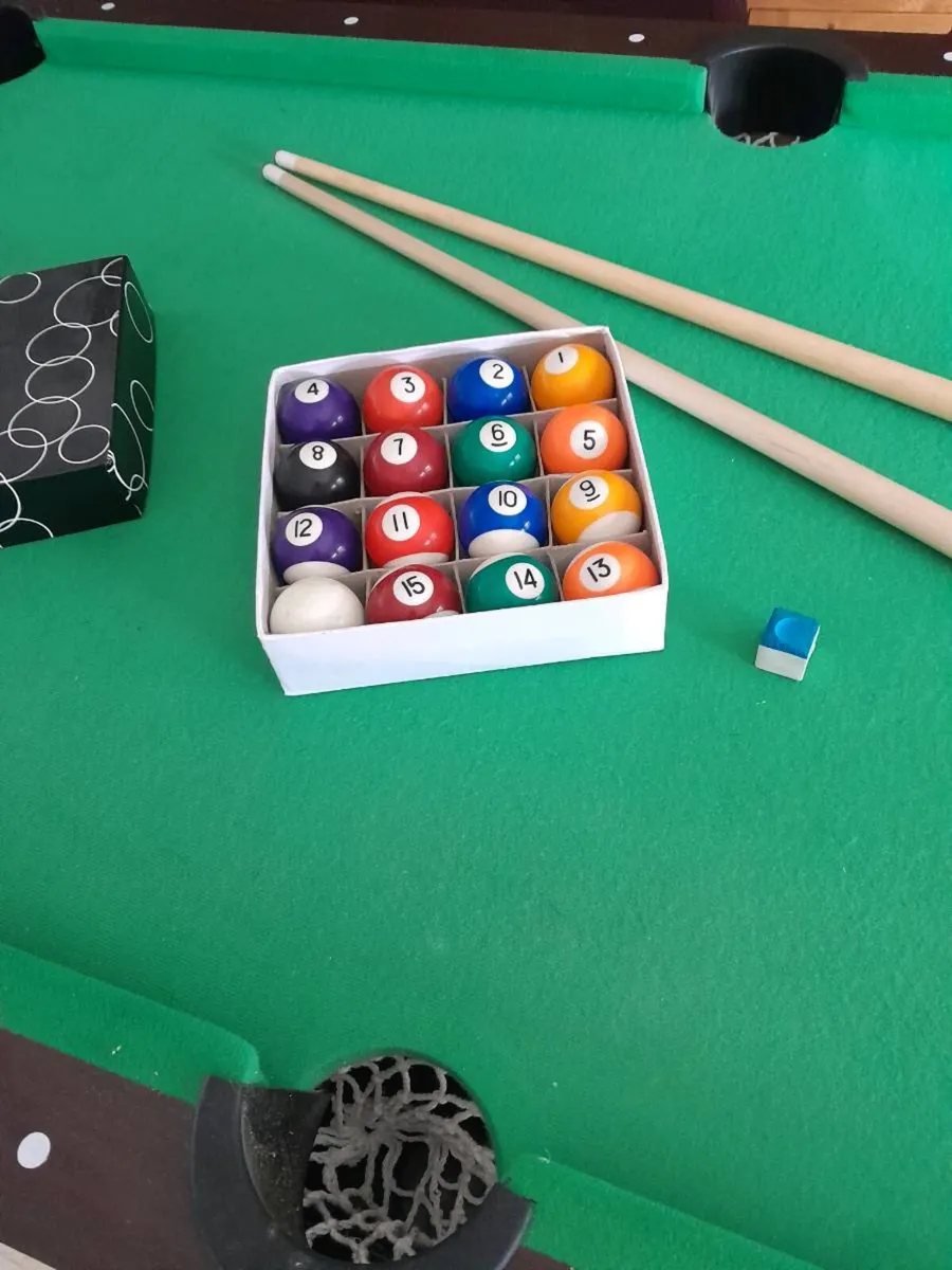Pool table - Image 2