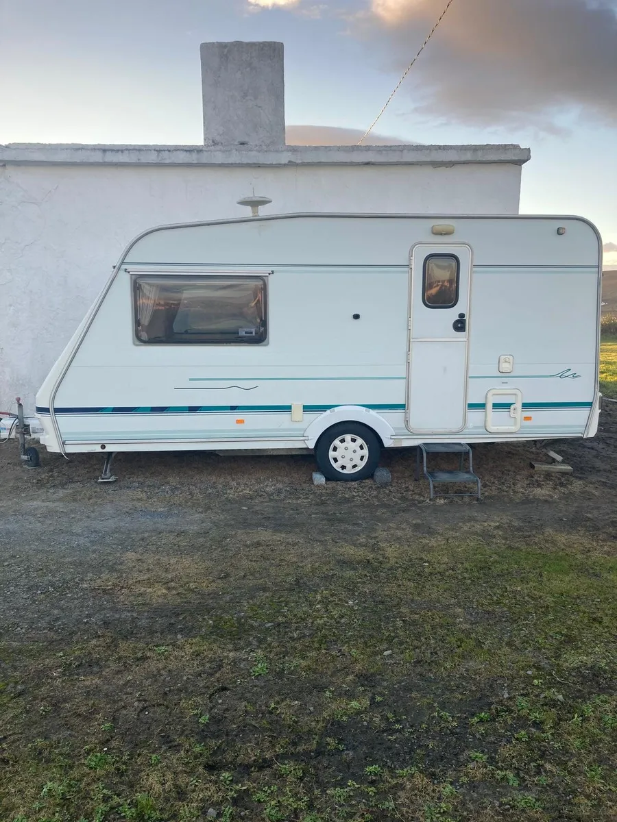Caravan - Image 1