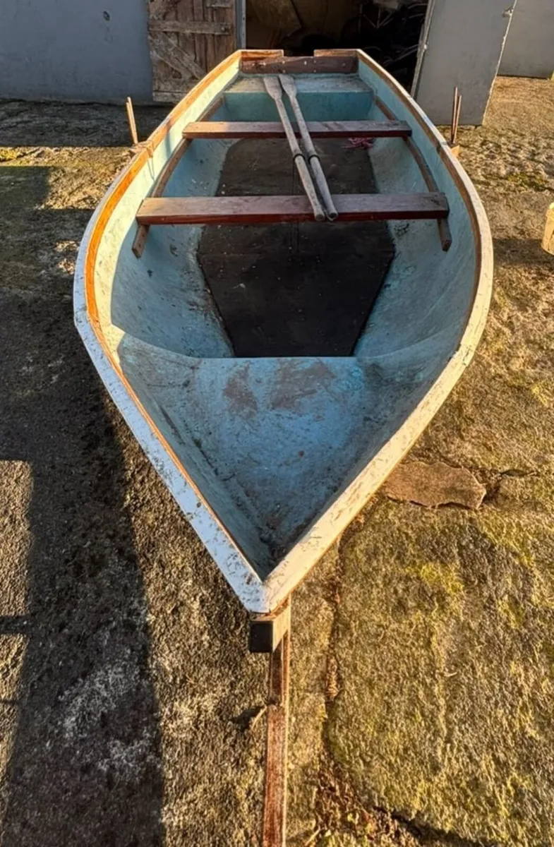 Lake boat - Image 3