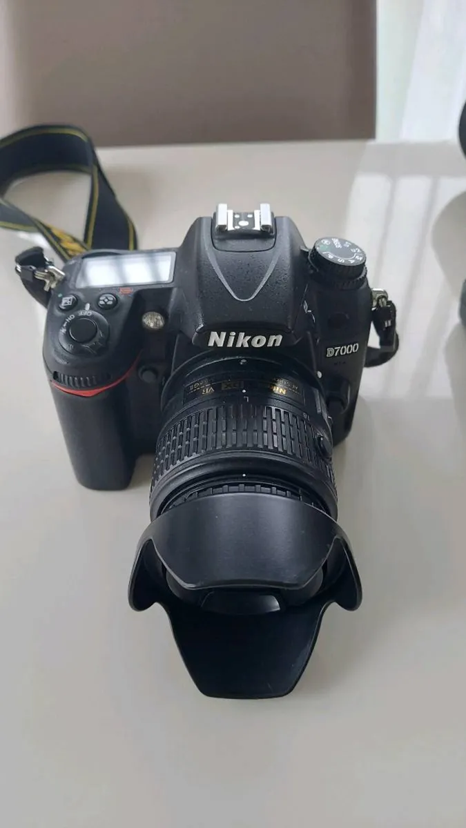 Nikon D7000 + Extras - Image 2