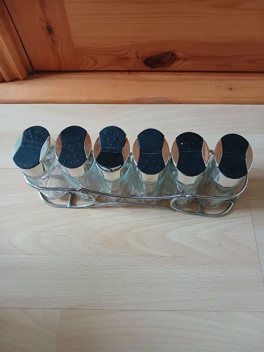 6 Glass Jars - Image 1
