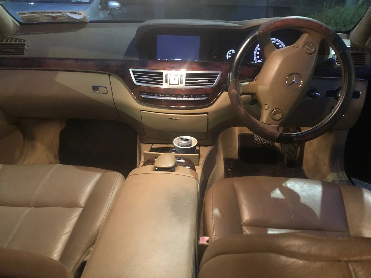 2008 Mercedes class S - Image 4